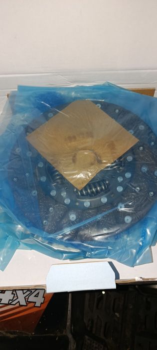 Нісан навара 40. Щеплення.: 4 500 грн. - Компоненты КПП / АКПП