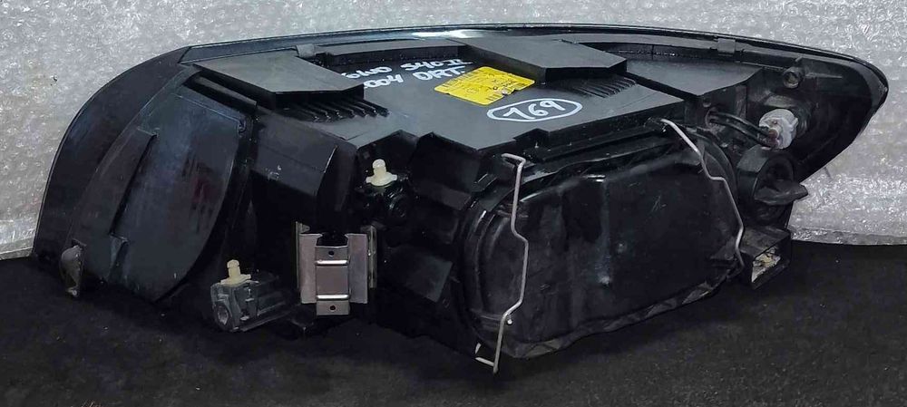 Ótica / Farol Direito 0301198202 - VOLVO S40 II