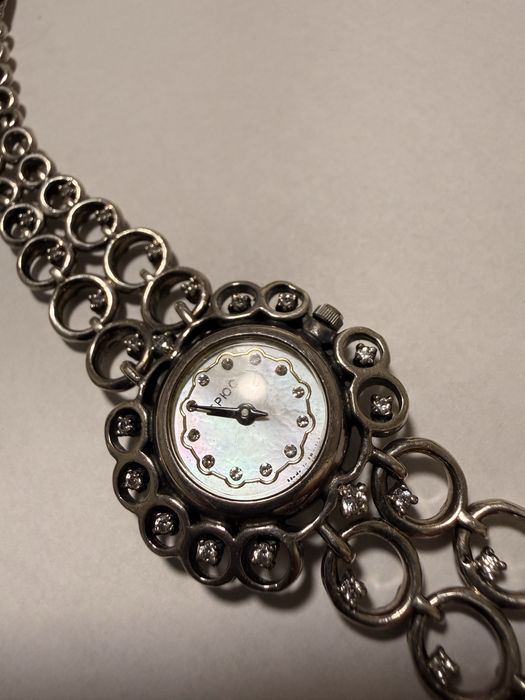 Серьрчные часы 925 пробы