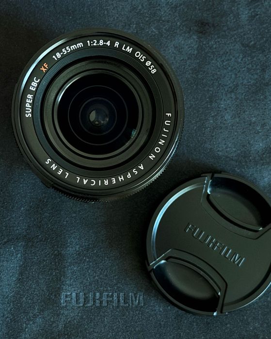 Об’єктив FUJIFILM XF 18–55mm f/2.8–4 R LM OIS