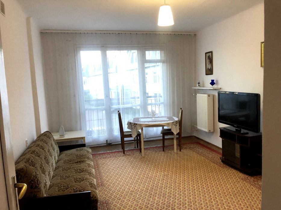 54m, Linneusza 1, okolice pl. Hallera, po remoncie