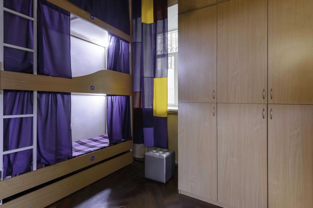 Новий хостел Київ Метро Золоті ворота Не дорого! Звоніть!