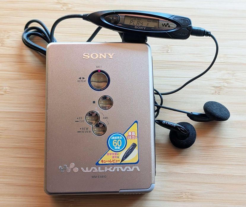 Касетний плеєр Sony Walkman WM-EX 610. Топовий японський екстраслім. Відеоогляд