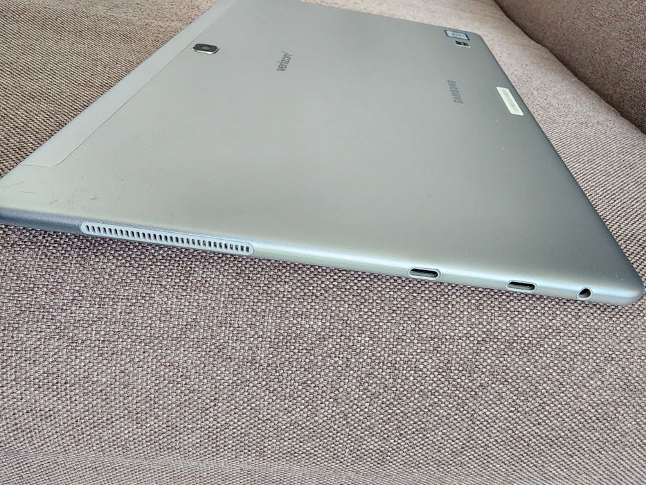 Samsung Galaxy Book 12" 2160x1440 i5-7200U SM-W727 4/128Gb LTE 4G