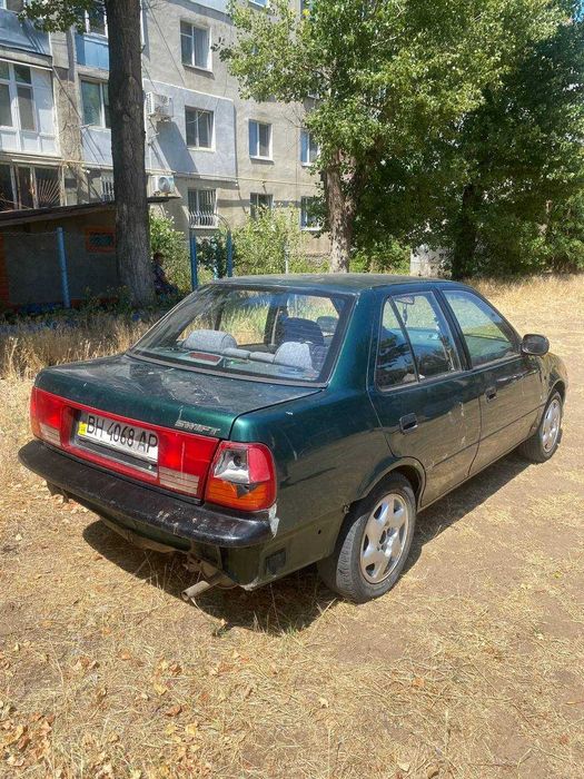 Suzuki Swift 2000