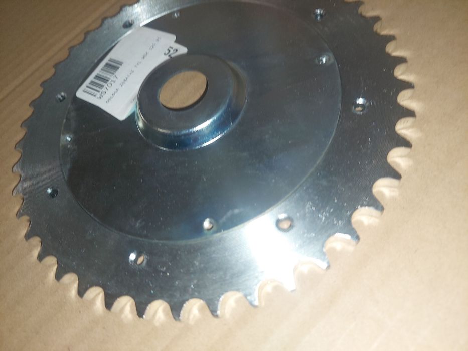 Zebatka tyl+oslona wsk125 m06-b1 dwuramowka garbuska kolo tyl rama