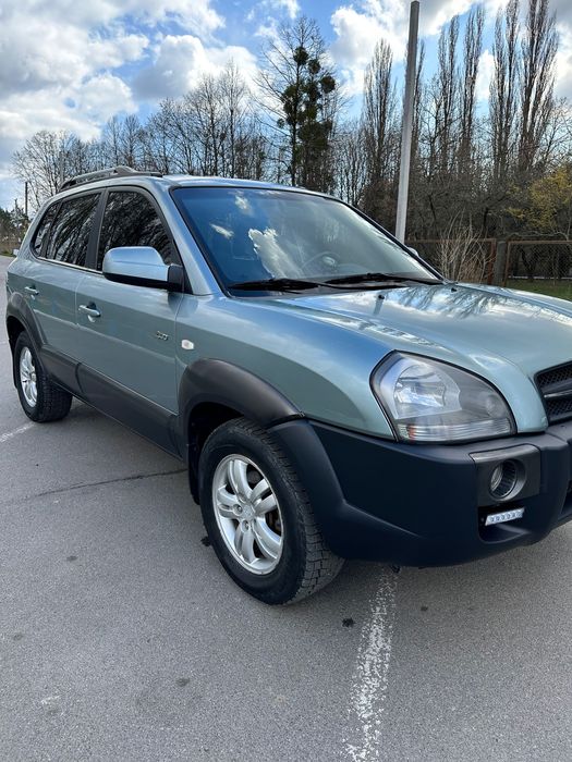 Продаж авто Tucson 2006 року