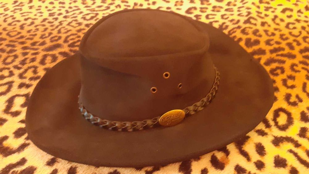 Шляпа Данди по прозвищу крокодил