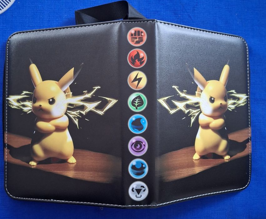 Skórzany klaser,segregator na karty pokemon