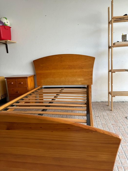 Cama solteiro com colchão