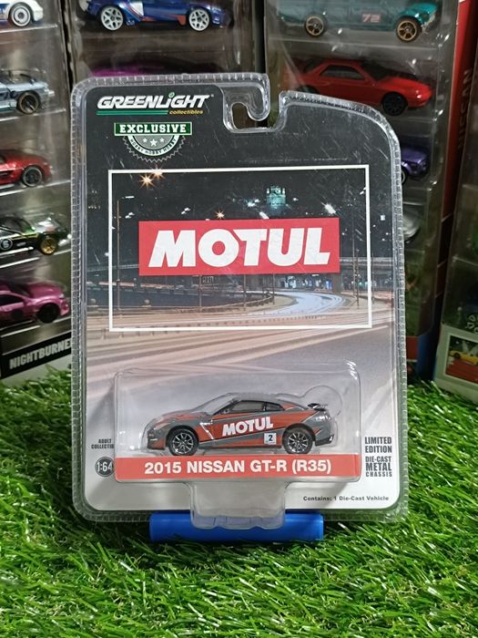 Greenlight Collectibles Exclusive 2015 Nissan GT-R (R35
