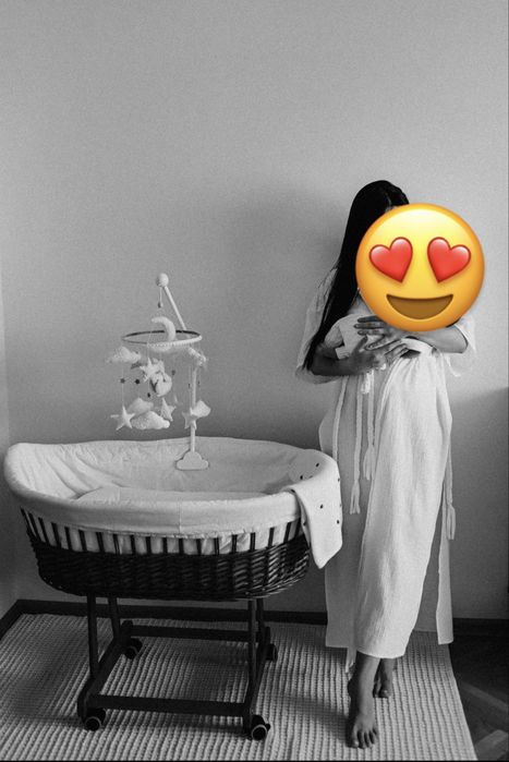 Продам ліжечко , люльку плетену