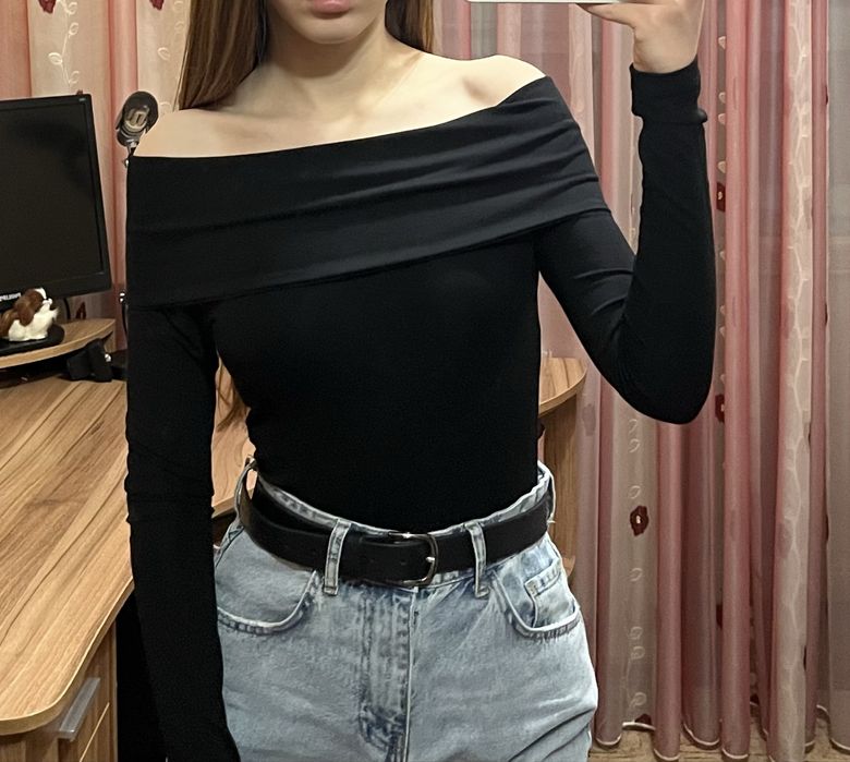 Лонг з відкритими плечима (боді), чорне