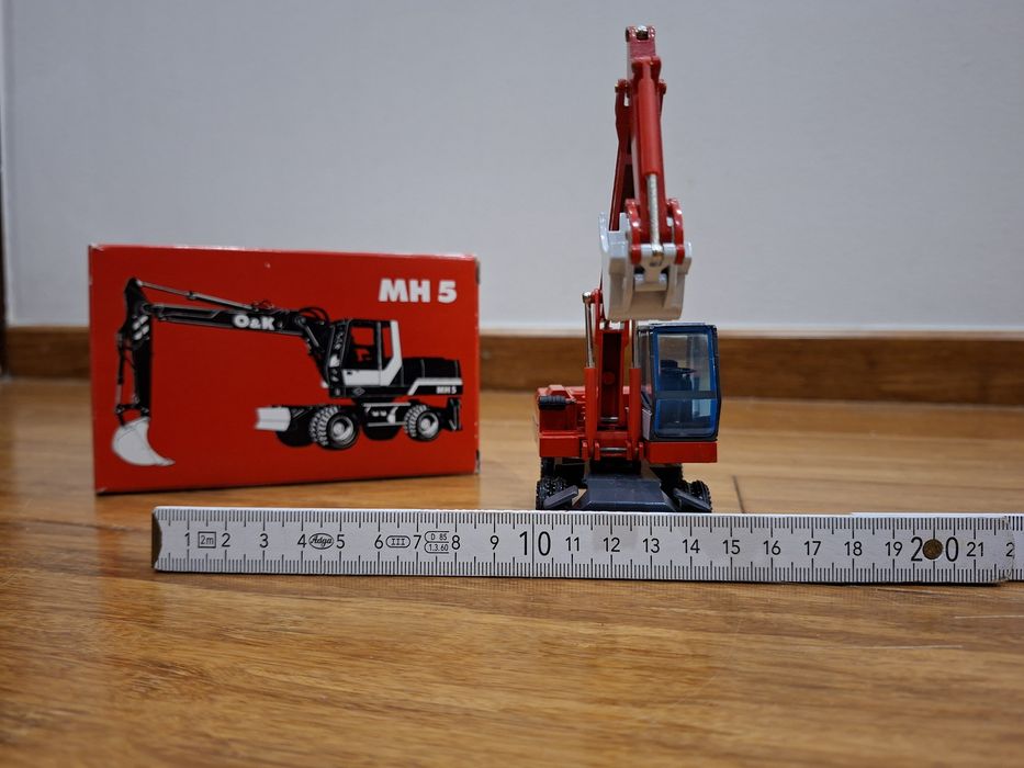 Model NZG O&K MH5 1:50