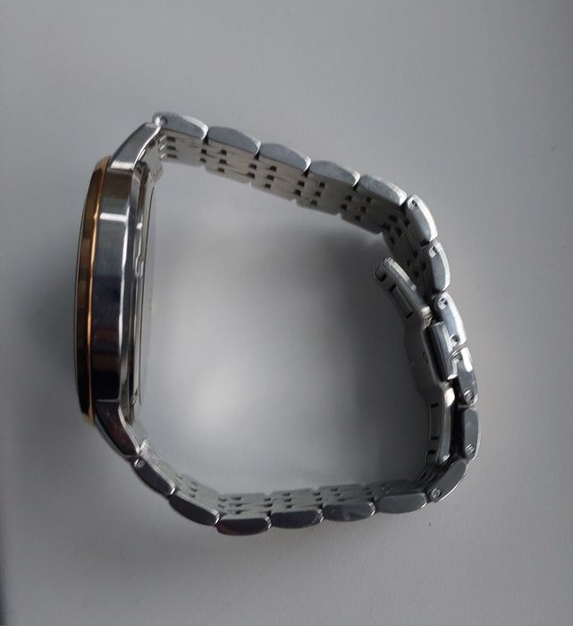 Часы наручные Escape годинник