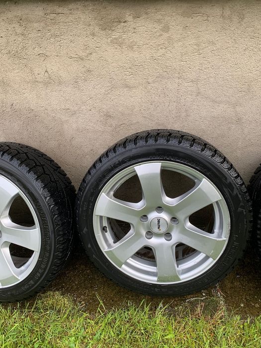 Alufelgi Volkswagen, Audi, Skoda 17 cali z oponami w idealnym stanie.