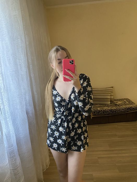 Комбінезон в ромашку