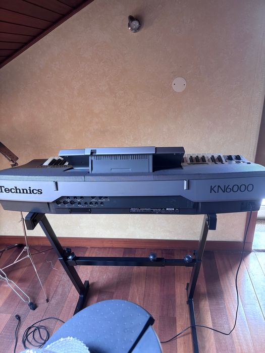 Technics SX-KN6000 – Teclado arranjador 61 teclas