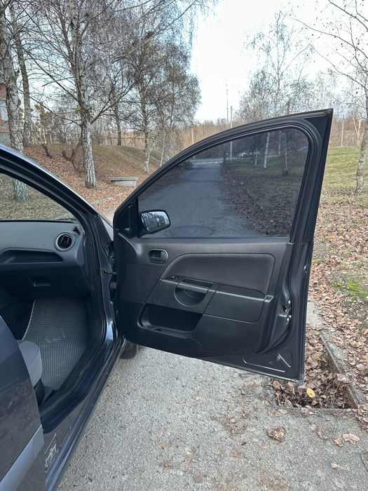 Ford Fiesta 2008 — гарний стан, бюджетна ціна!