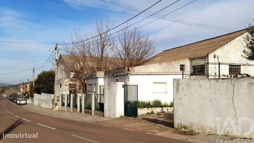 Hangar em Caia, São Pedro e Alcáçova de 200,00 m2