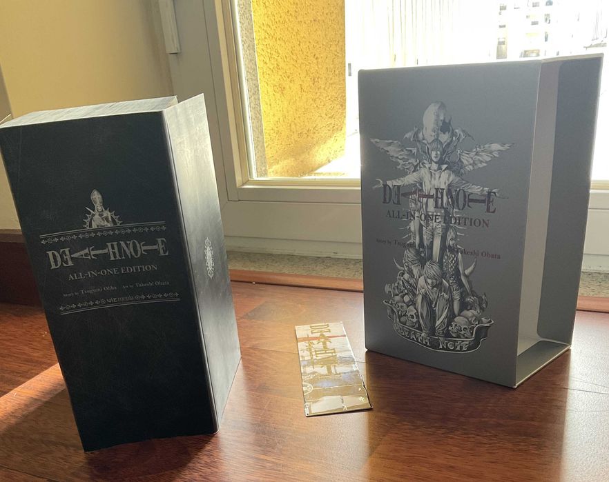 Death Note All-in-One Edition – Como Novo + Ponto de Livro