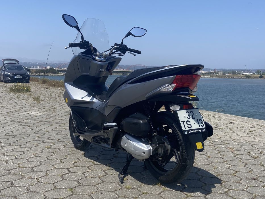 Motocicleta Honda PCX 2017