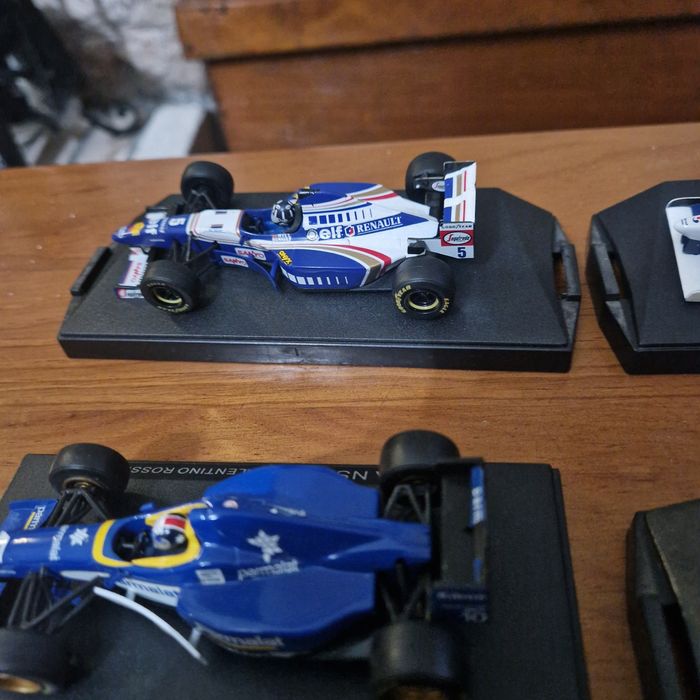 8 carros de F1 antigos de coleção