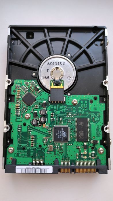 Жосткий диск HDD, на 320 Гб