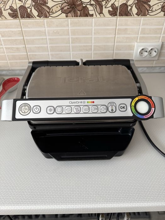 Гриль Tefal прижимний