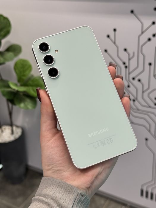 Гарантія • Samsung S23 FE • Neverlock • 8/128GB • Оплата частинами