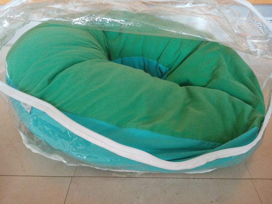 Almofada de Amamentação Peekaboo