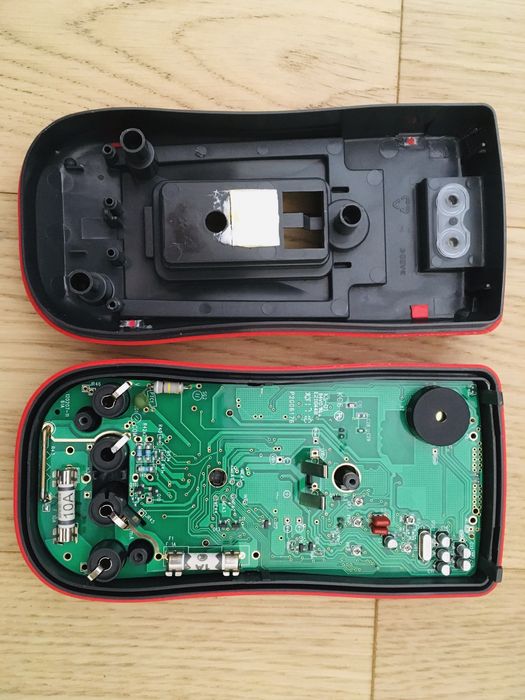 Multimetr Uni-t UT61A uszkodzny