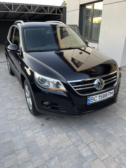 Volkswagen Tiguan 2010 рік.4×4.Обмін на Lexus gx.lx.Prado.