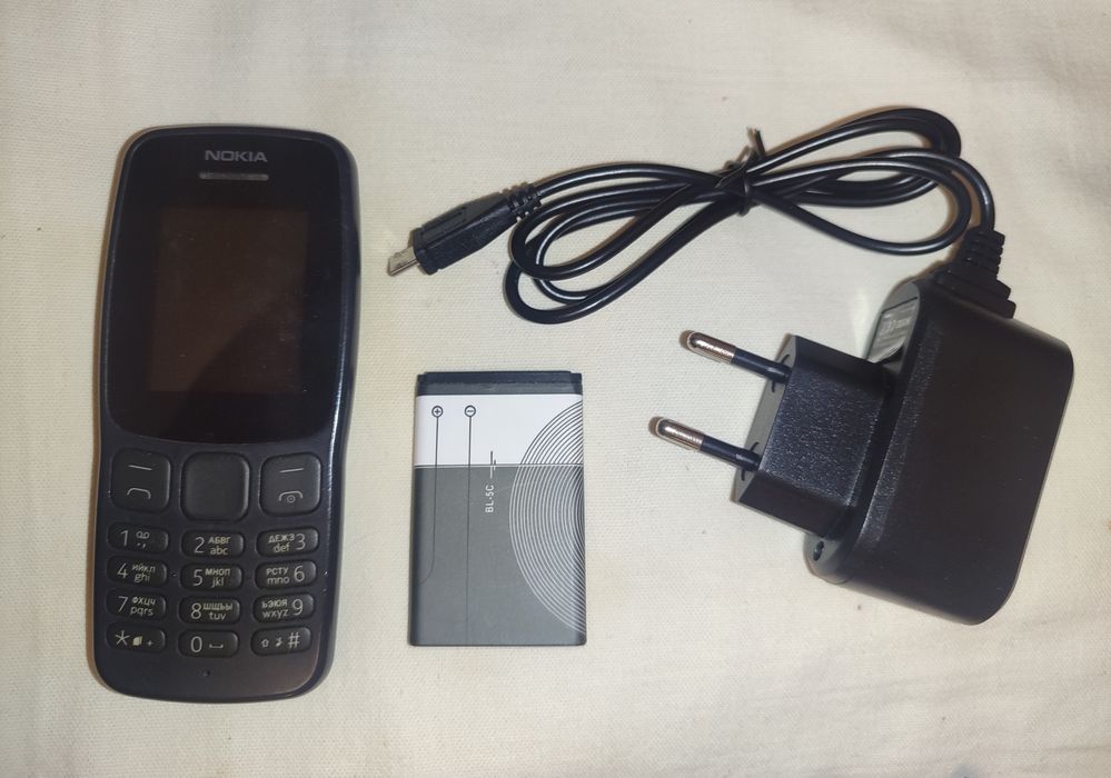 Комплект кнопочных телефонов Nokia, Philips, Sigma аккумуляторы