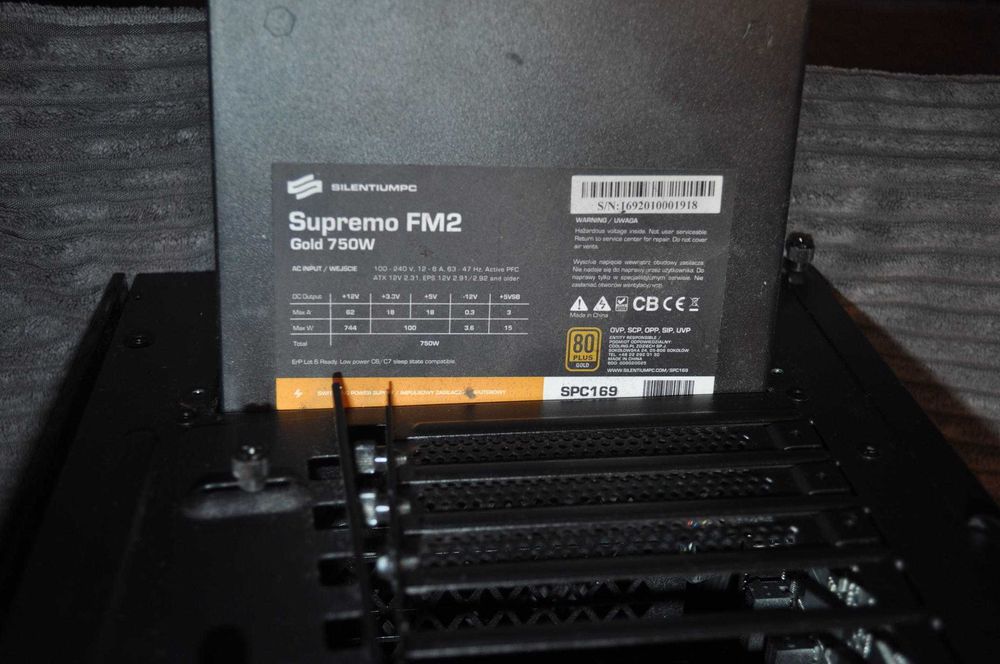 Komputer gamingowy i9 14900K  32 GB ddr5  1Tb SSD M.2  SSD 750W