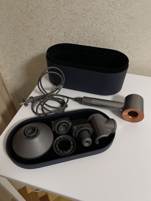 Фен Dyson Supersonic