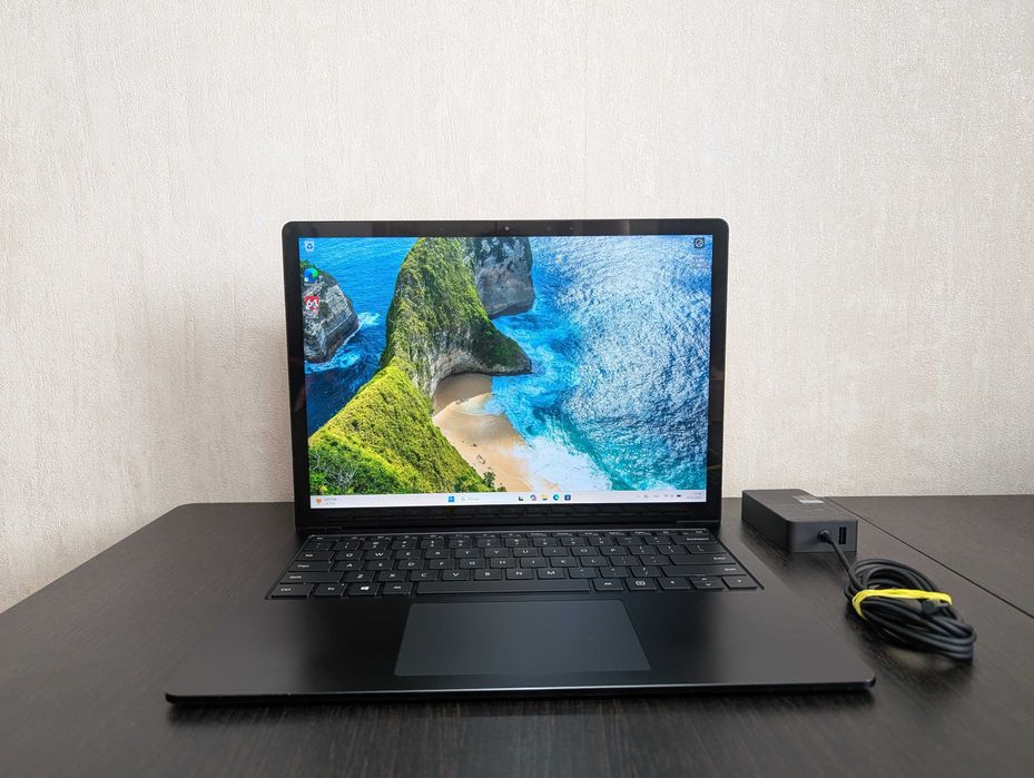 Microsoft Surface Laptop 3 16/256gb Intel i7-1065g7