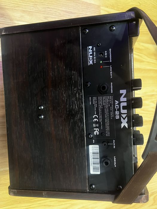 Комбопідсилювач NUX AC-25 Stageman