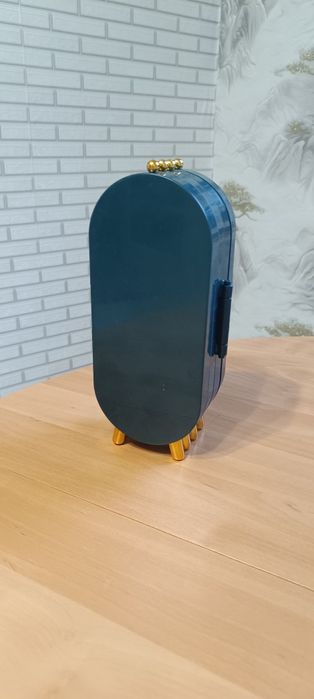 Шкатулка фарфоровая