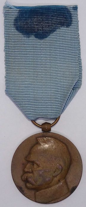 Medal Dziesięciolecia Odzyskania Niepodległości ORACZ E