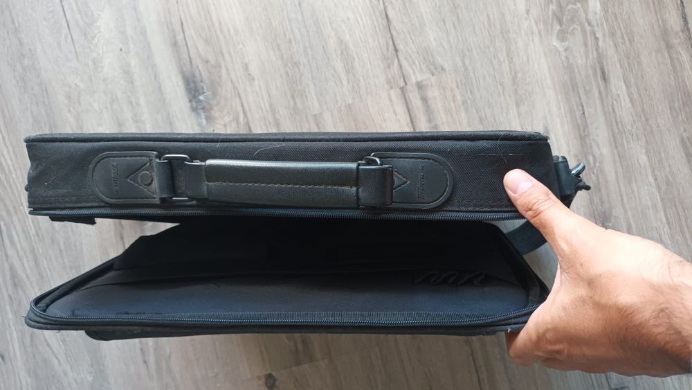 Laptop Bag428961768355276802