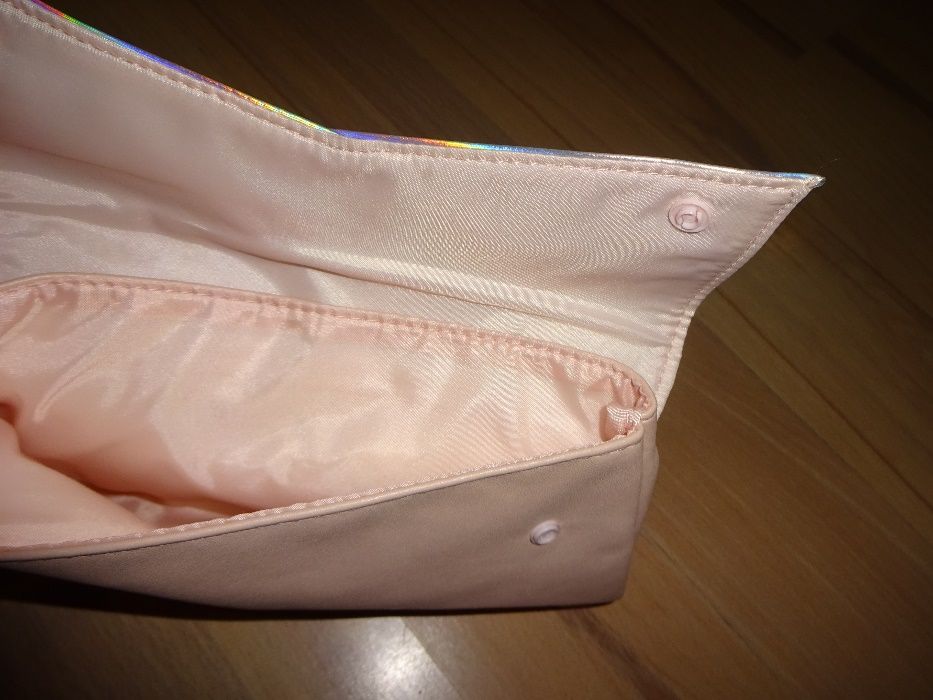 GIGI HADID Maybelline New York pastelowa hologramowa NOWA kosmetyczka