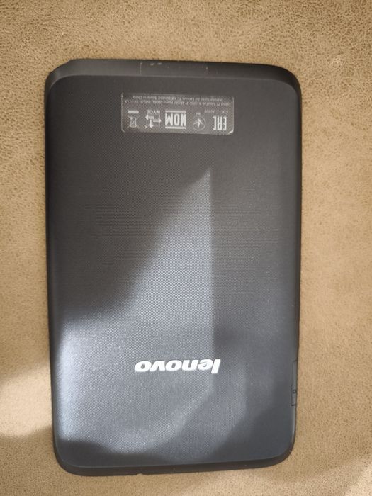 Продам планшет Lenovo IdeaTab A 1000-F з підключенням 1 ТБ + Блок живлення