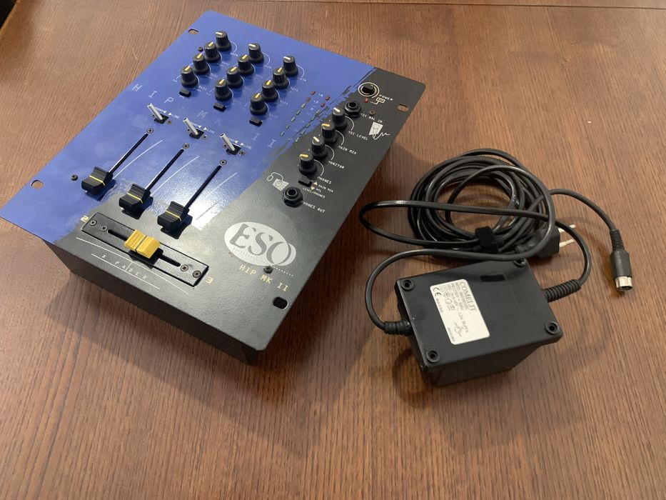 Mesa de DJ ESO Hip Mk2
