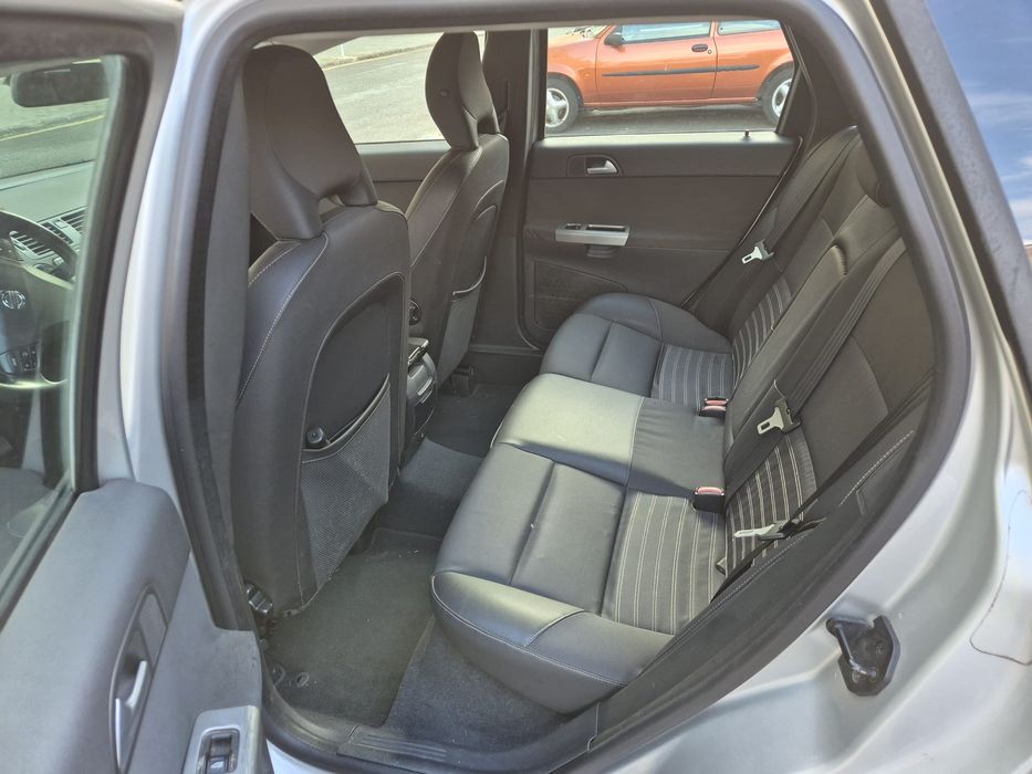 Volvo  V50  2009