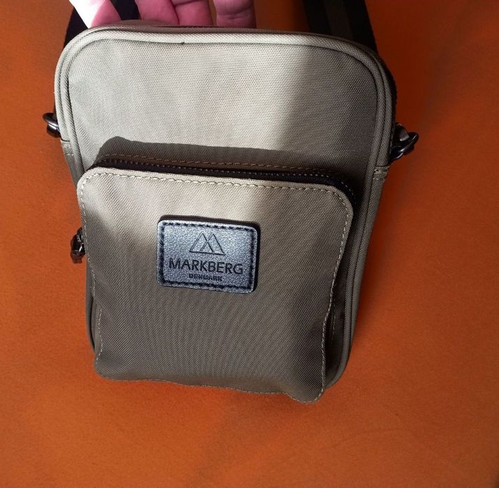 MARKBERG DENMARK torba typu Crossbody  Bexley z recyklingu.