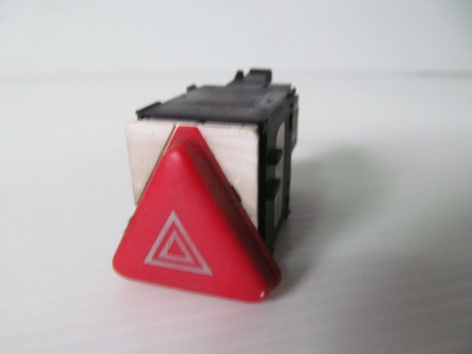 WLACZNIK PRZELACZNIK AWARYJNY AWARYJNYCH SKODA FABIA I SLASK WYSYLKA VAT