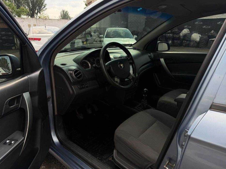 Продам Chevrolet Aveo 2006 С газом и кондером