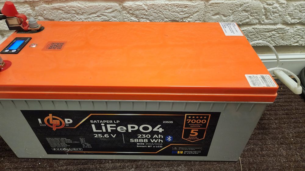 Гібридний сонячний інвертор LogicPower 4 кВт + LogicPower акумулятор 25,6v 230Ah 5,8 квт. На гарантії