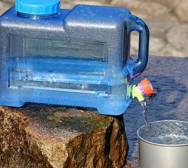 Канистра для воды с краником 25л